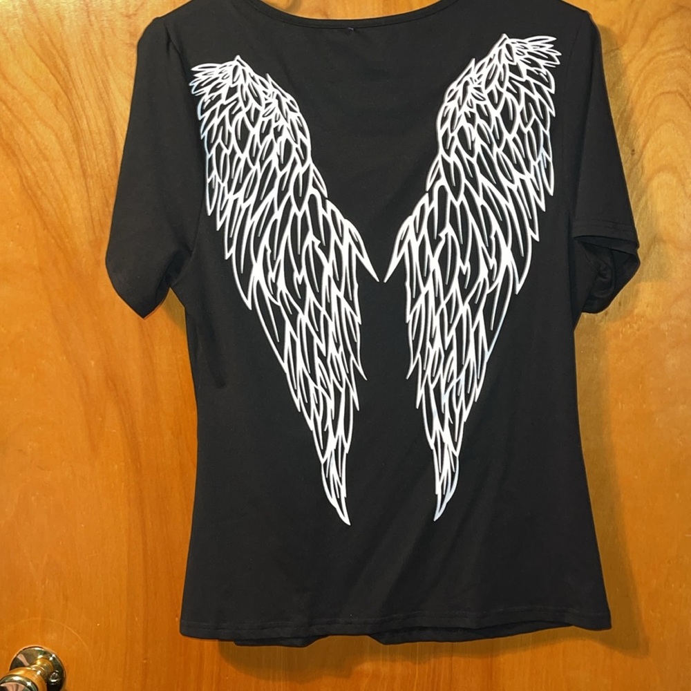 Black Women’s Tee with White Angel Wings - Brand Unknown